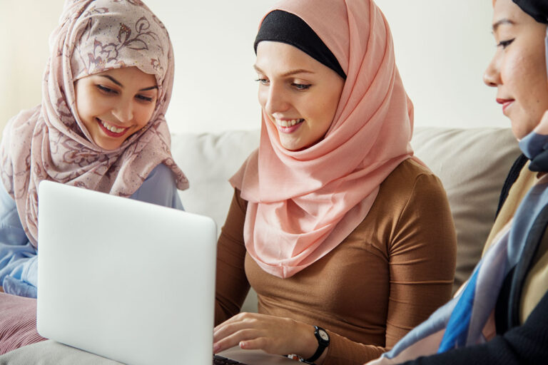 Online Tafseer Classes for Ladies in Maine
